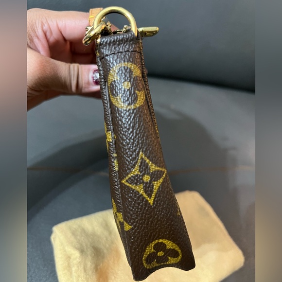 ‼️sold‼️Louis Vuitton Pochette Accessories - Picture 10 of 16